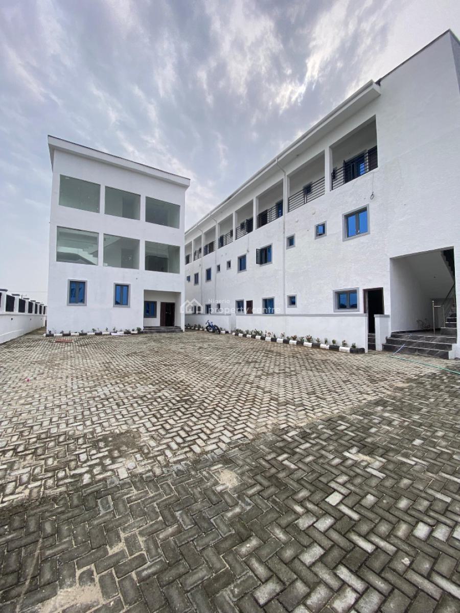 2 Bedroom Penthouse Apartment, Sangotedo, Ajah, Lagos, Flat / Apartment for Sale