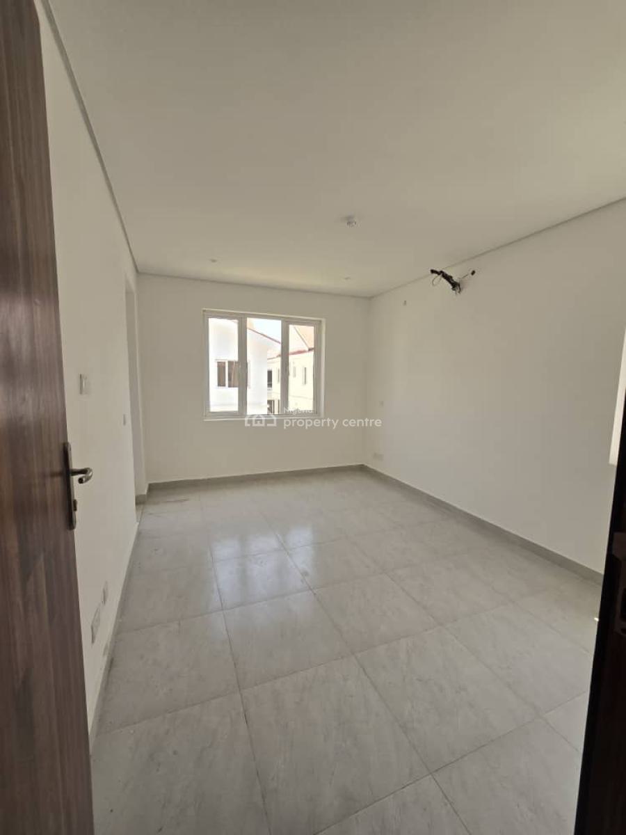 a Well Built 4 Bedroom Semi Detached Duplex with Bq & Artificial Lake, Twinlake Estate Chevron Round About, Lekki, Lagos, Semi-detached Duplex for Rent