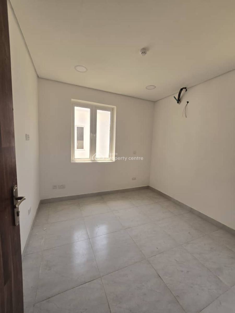 a Well Built 4 Bedroom Semi Detached Duplex with Bq & Artificial Lake, Twinlake Estate Chevron Round About, Lekki, Lagos, Semi-detached Duplex for Rent