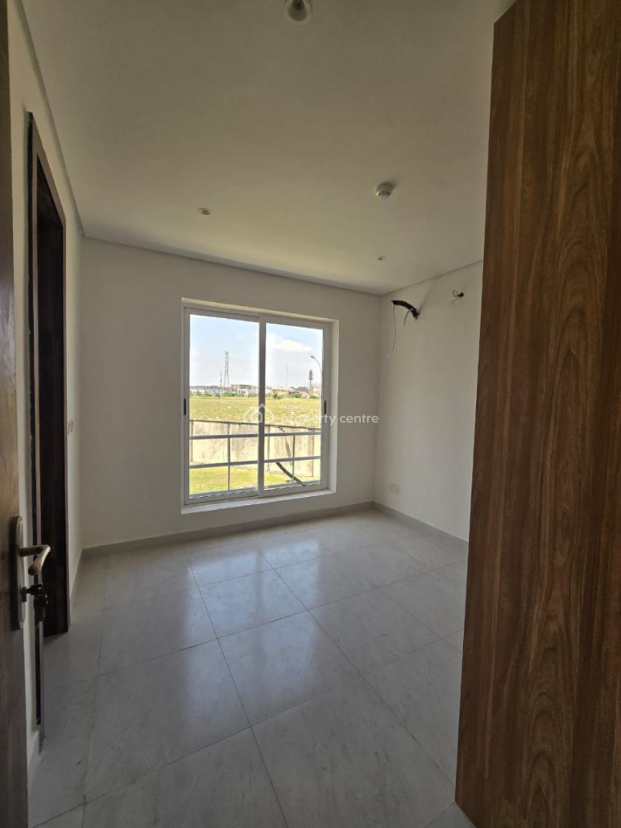 a Well Built 4 Bedroom Semi Detached Duplex with Bq & Artificial Lake, Twinlake Estate Chevron Round About, Lekki, Lagos, Semi-detached Duplex for Rent