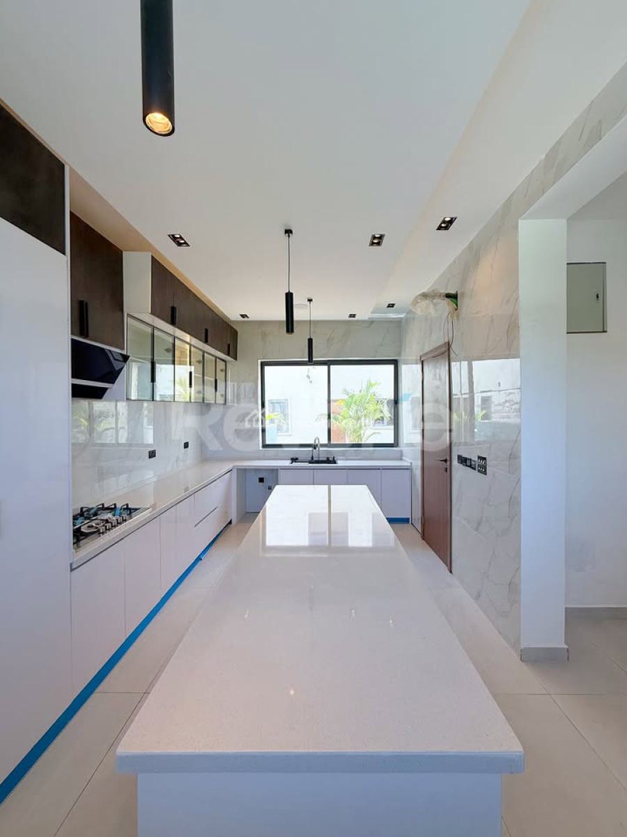 Contemporary Smart 5 Bedroom Detached Home with Cinema & Pool, Cowrie Creek Estate, Ikate, Lekki, Lagos, Detached Duplex for Sale