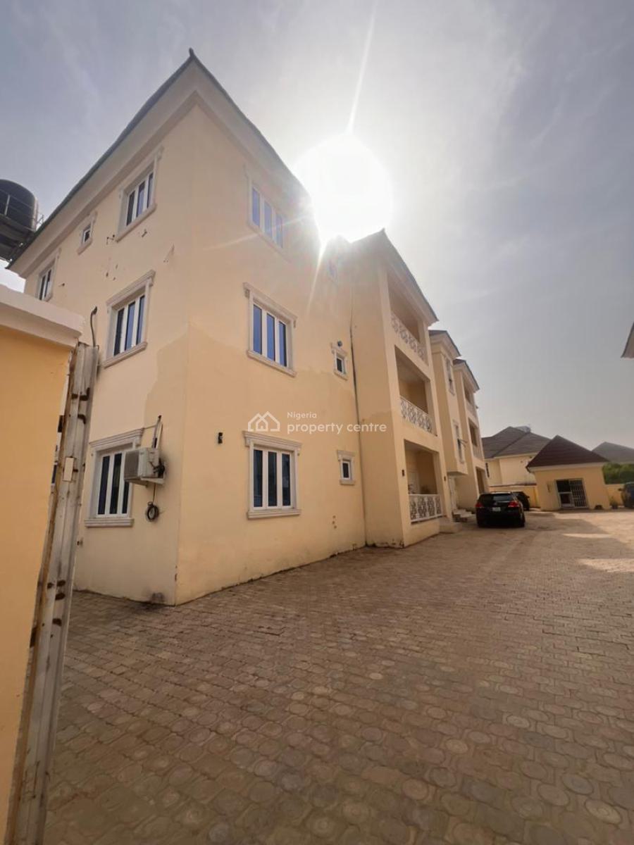 a Very Good Spacious 3 Bedroom Flat + 1 Bq, Katampe, Abuja, Flat / Apartment for Rent