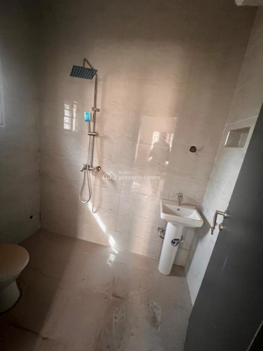 a Very Good Spacious 3 Bedroom Flat + 1 Bq, Katampe, Abuja, Flat / Apartment for Rent