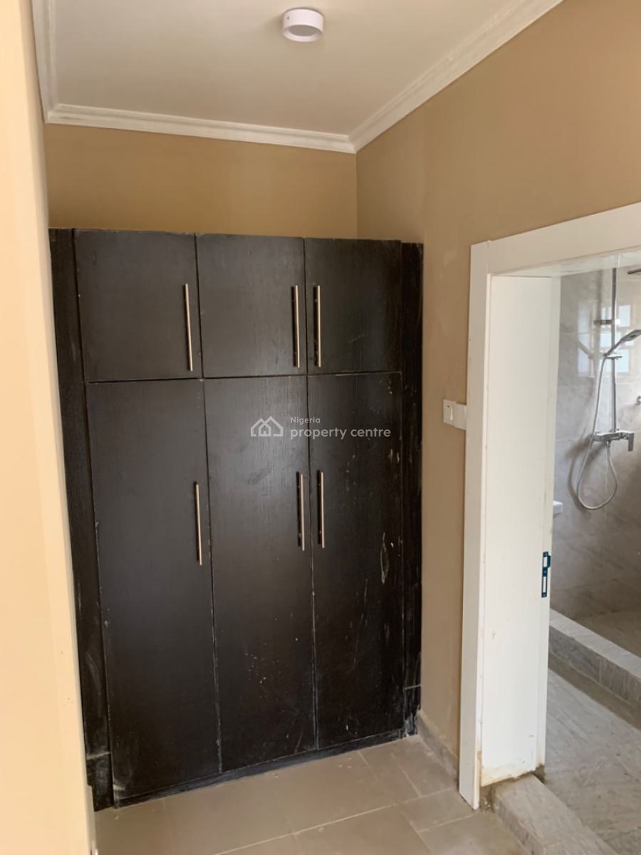 4 Bedroom Flat on The First Floor, Area 11, Garki, Abuja, Flat / Apartment for Rent
