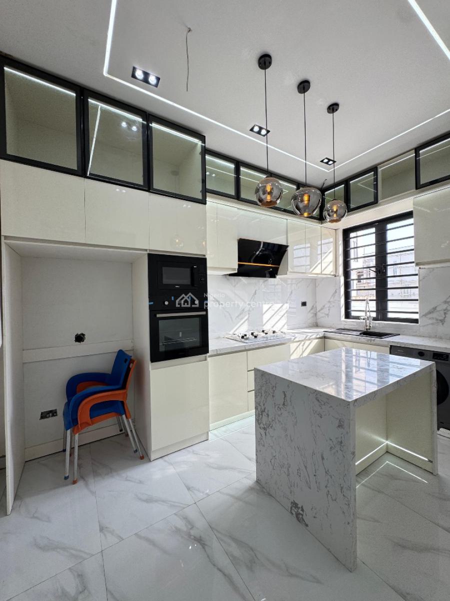 Stunning  4 Bedrooms Semi-detached Duplex with a Bq, Ajah, Lagos, Semi-detached Duplex for Sale