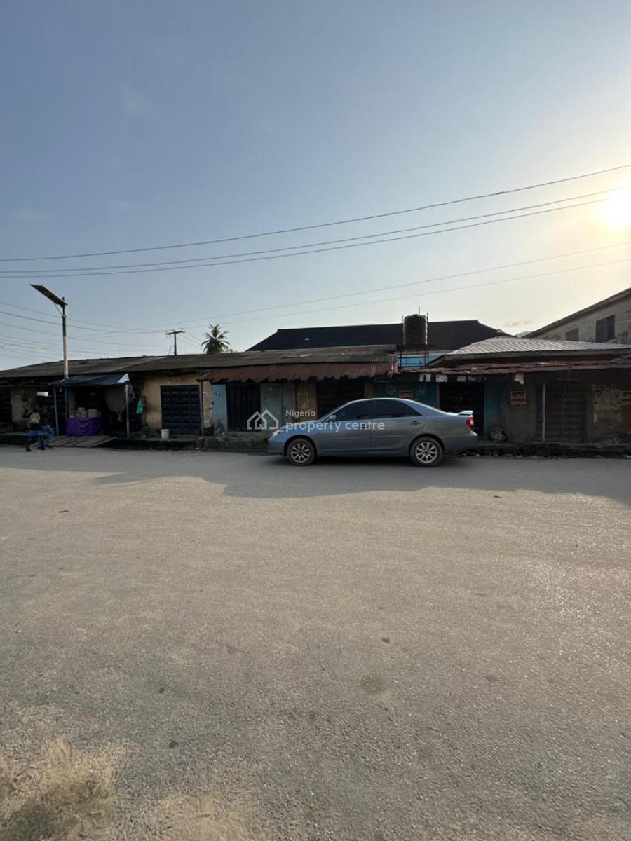 a Distress Cornerpiece Bungalow in a Strategic Location, Off Adetola, Surulere, Lagos, Land for Sale