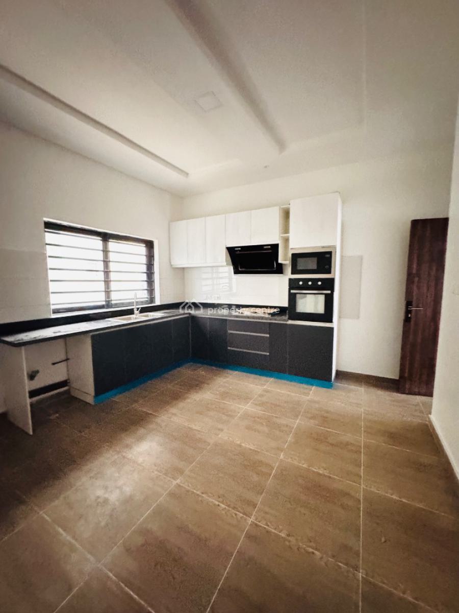 Brand New Spacious 3 Bedroom Apartment Available, Orchid Road, Lekki, Lagos, Block of Flats for Sale