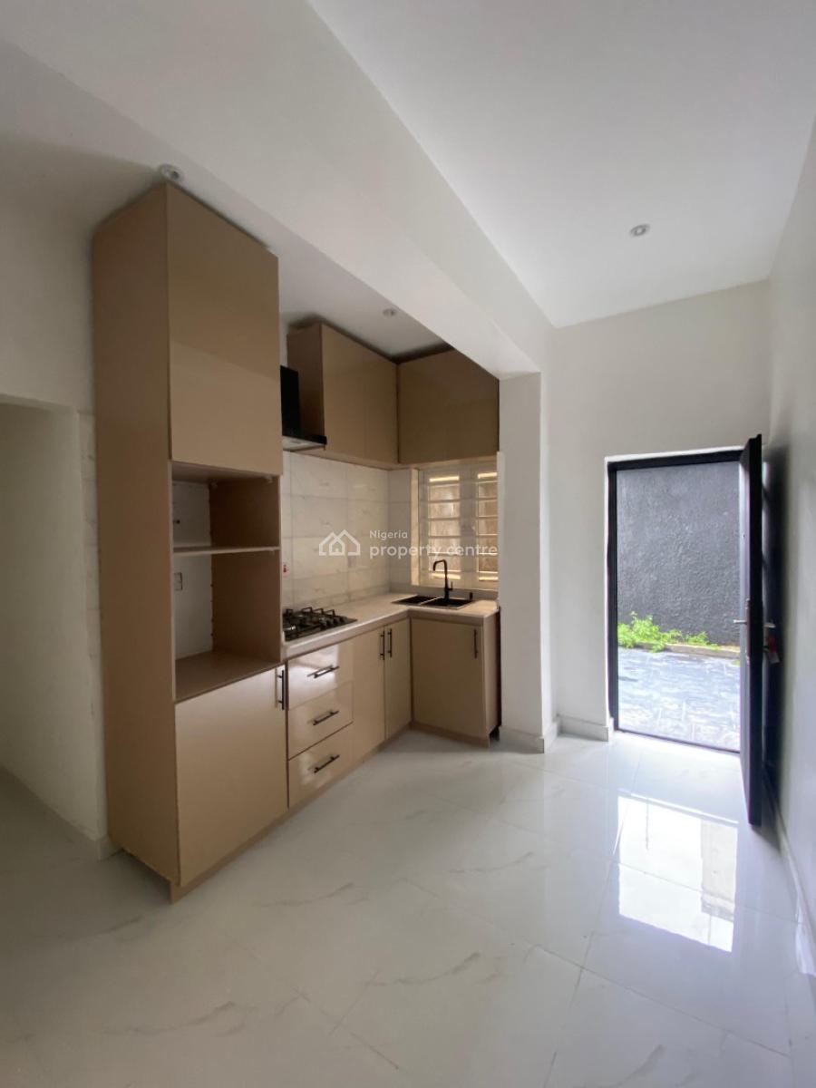 3 Bedroom Flat Apartment, Sangotedo, Ajah, Lagos, Flat / Apartment for Sale