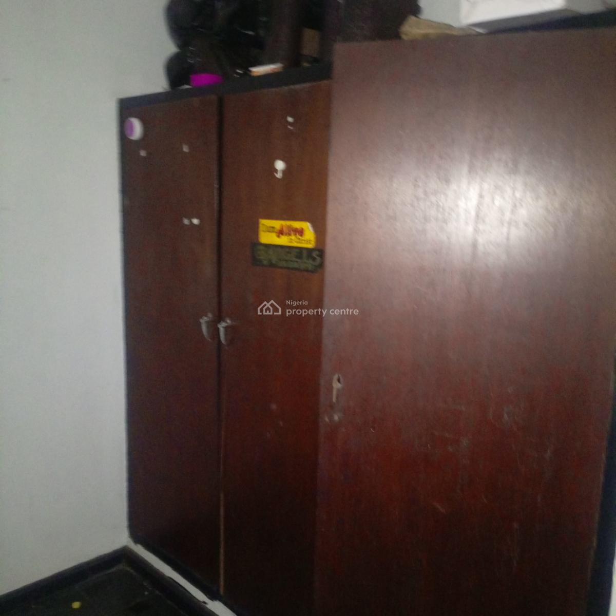 Nice and Spacious 2 Bedroom Flat Upstairs Office Space, Tejuosho, Yaba, Lagos, Flat / Apartment for Rent