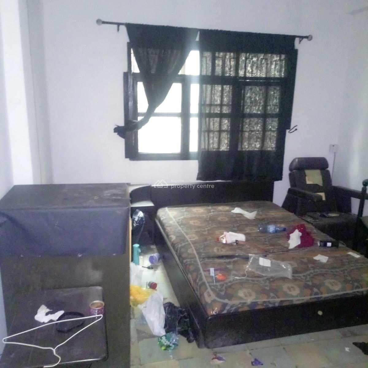 Nice and Spacious 2 Bedroom Flat Upstairs Office Space, Tejuosho, Yaba, Lagos, Flat / Apartment for Rent