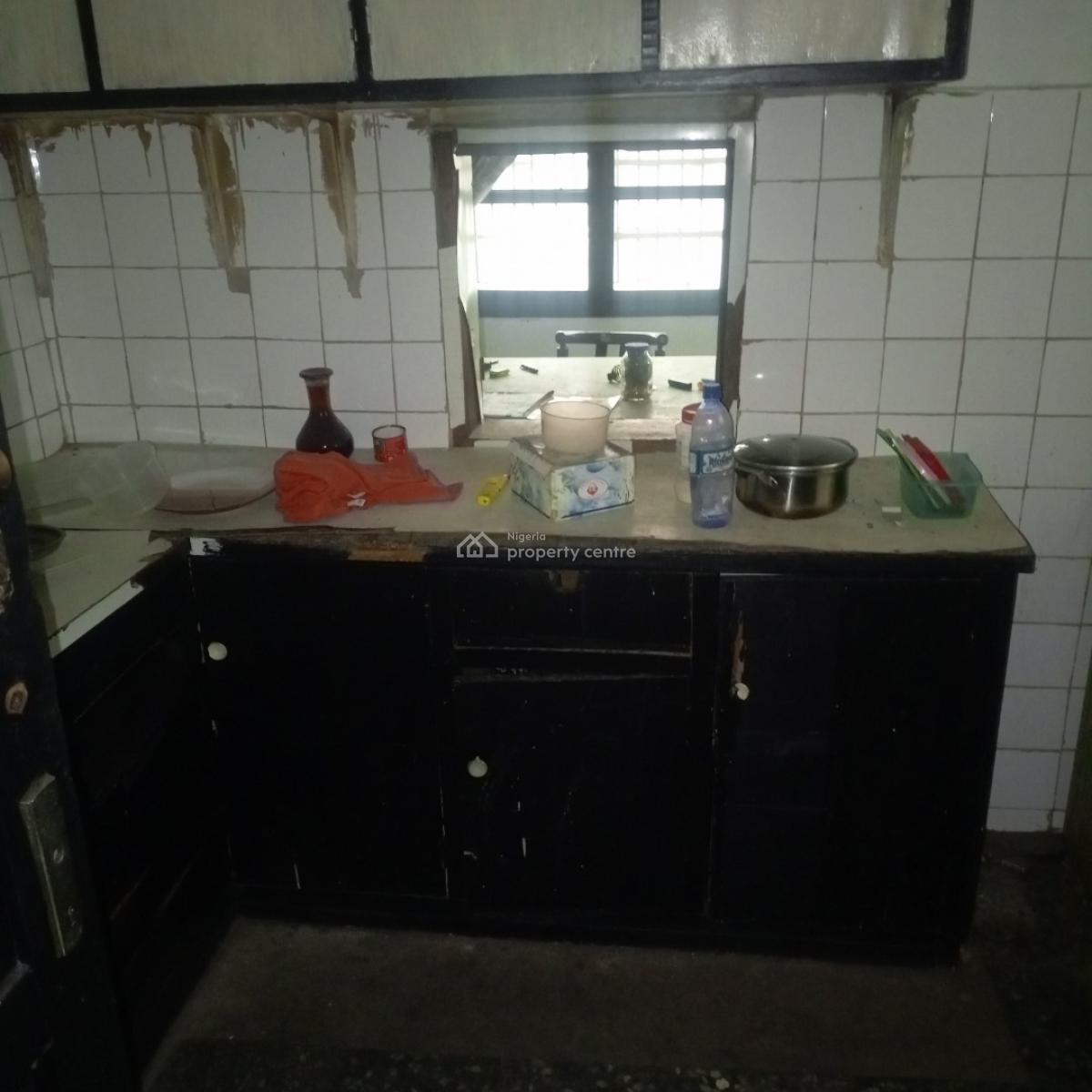 Nice and Spacious 2 Bedroom Flat Upstairs Office Space, Tejuosho, Yaba, Lagos, Flat / Apartment for Rent