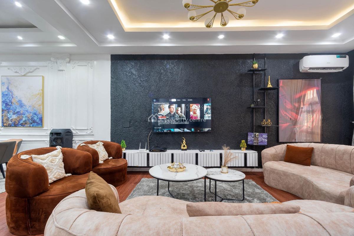 4 Bedroom Apartment, Lekki Phase 1, Lekki, Lagos, Flat / Apartment Short Let