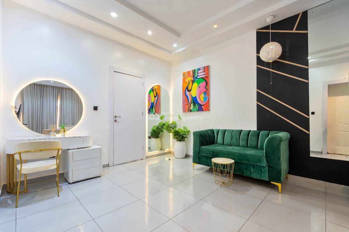 4 Bedroom Apartment, Lekki Phase 1, Lekki, Lagos, Flat / Apartment Short Let