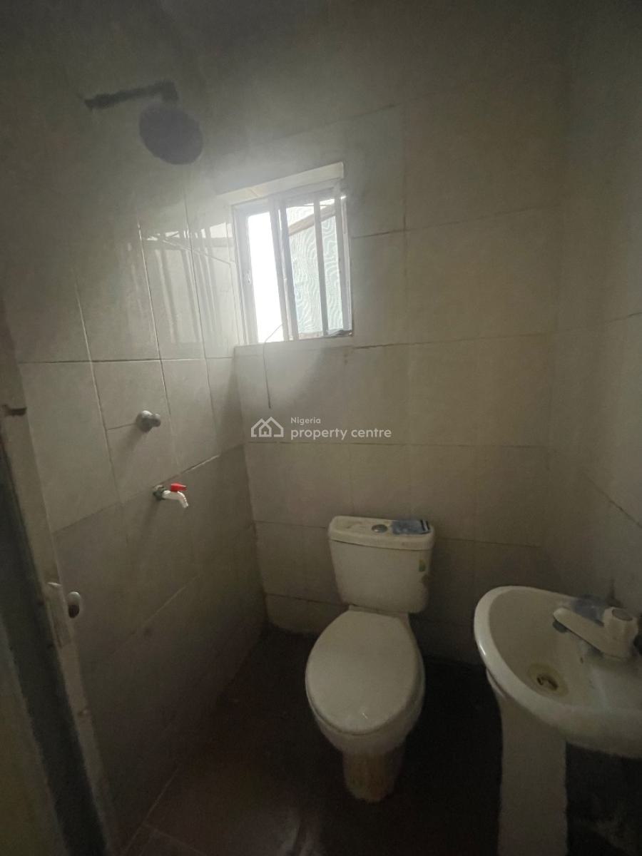 Nice Self Contain with Balcony, Upstairs, Pay & Pack in, Okeira Nla, Ado, Ajah, Lagos, Flat / Apartment for Rent