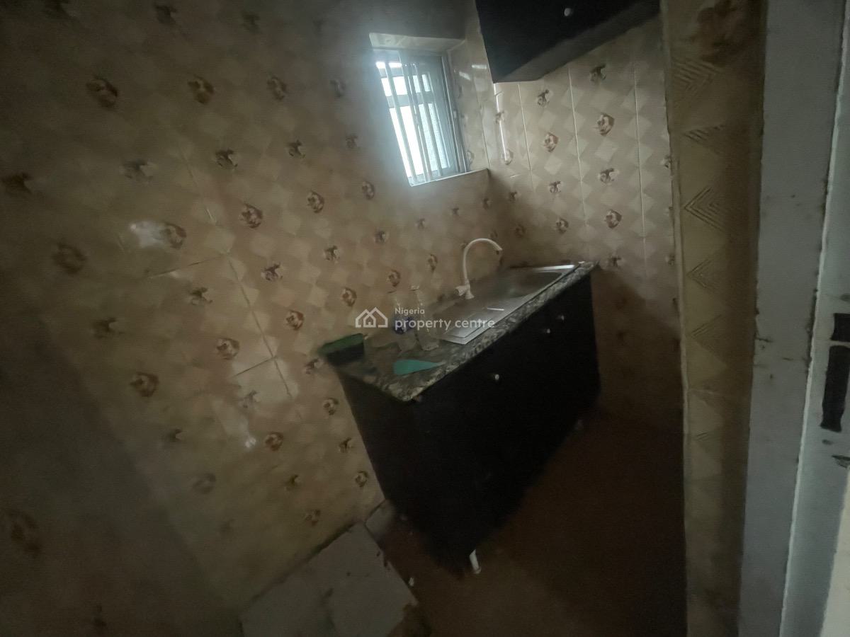 Nice Self Contain with Balcony, Upstairs, Pay & Pack in, Okeira Nla, Ado, Ajah, Lagos, Flat / Apartment for Rent