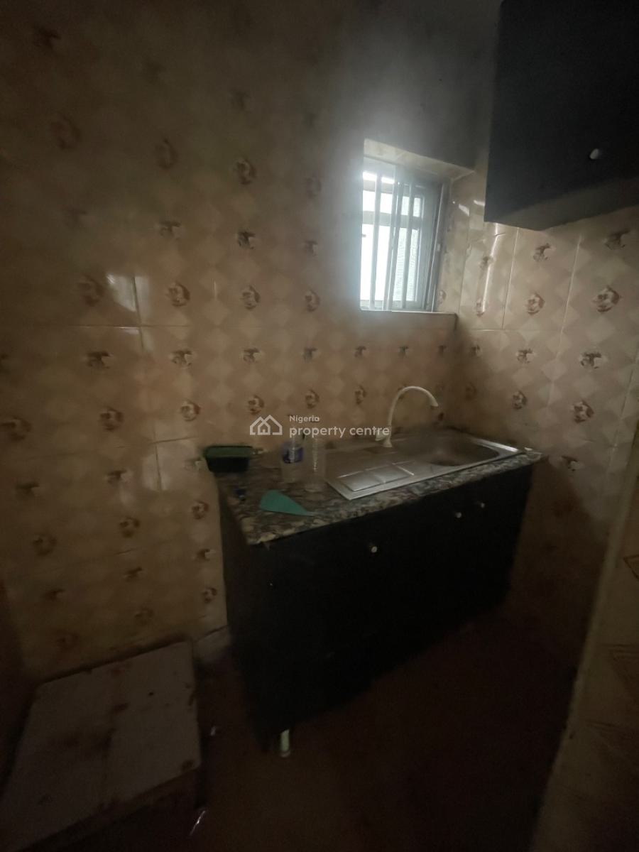 Nice Self Contain with Balcony, Upstairs, Pay & Pack in, Okeira Nla, Ado, Ajah, Lagos, Flat / Apartment for Rent