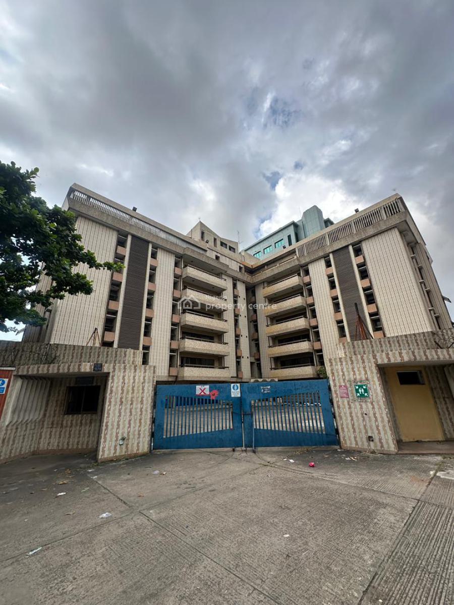 Clean 18 Units of 3-bedroom Apartment with Bq, Victoria Island (vi), Lagos, Flat / Apartment for Rent