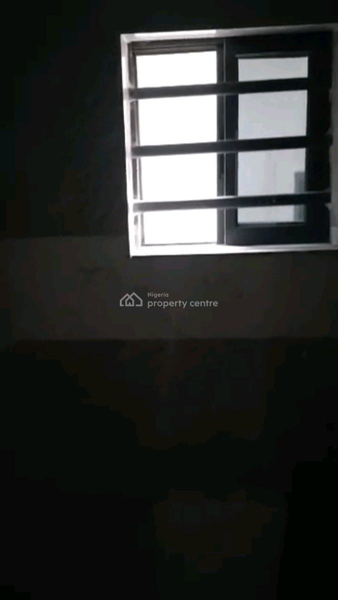 a Modern Portable 2 Bedroom Upflat with 2 Toilets, 2 Bath, Off Odunsi Road, Bariga, Shomolu, Lagos, Flat / Apartment for Rent