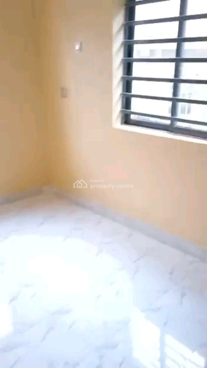 a Modern Portable 2 Bedroom Upflat with 2 Toilets, 2 Bath, Off Odunsi Road, Bariga, Shomolu, Lagos, Flat / Apartment for Rent