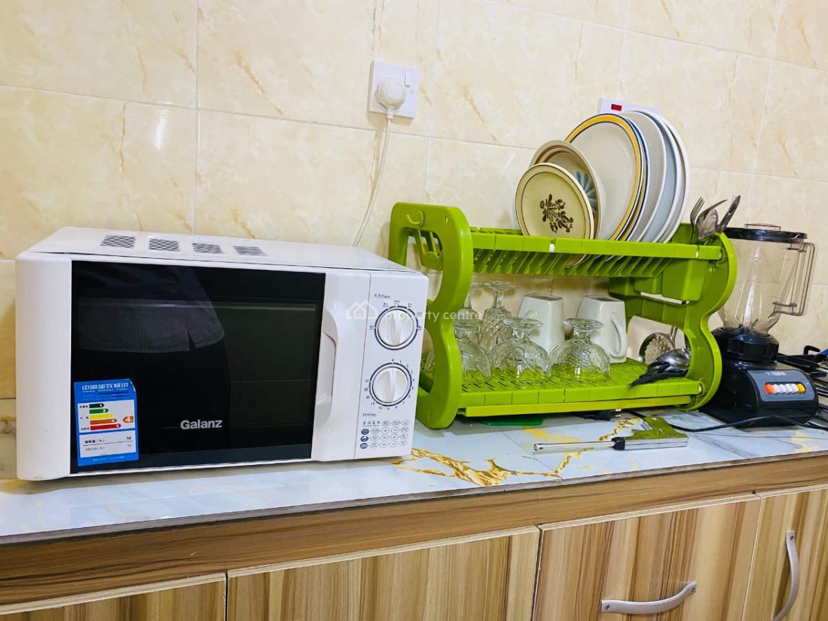 2 Bedroom Apartment, Ikeja, Lagos, Flat / Apartment Short Let