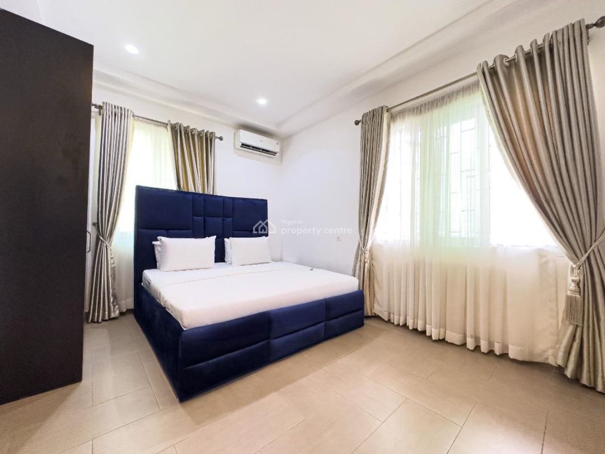 Exquisite 3 Bedroom with Modern Facilities, Lekki Phase 1, Lekki, Lagos, Flat / Apartment Short Let