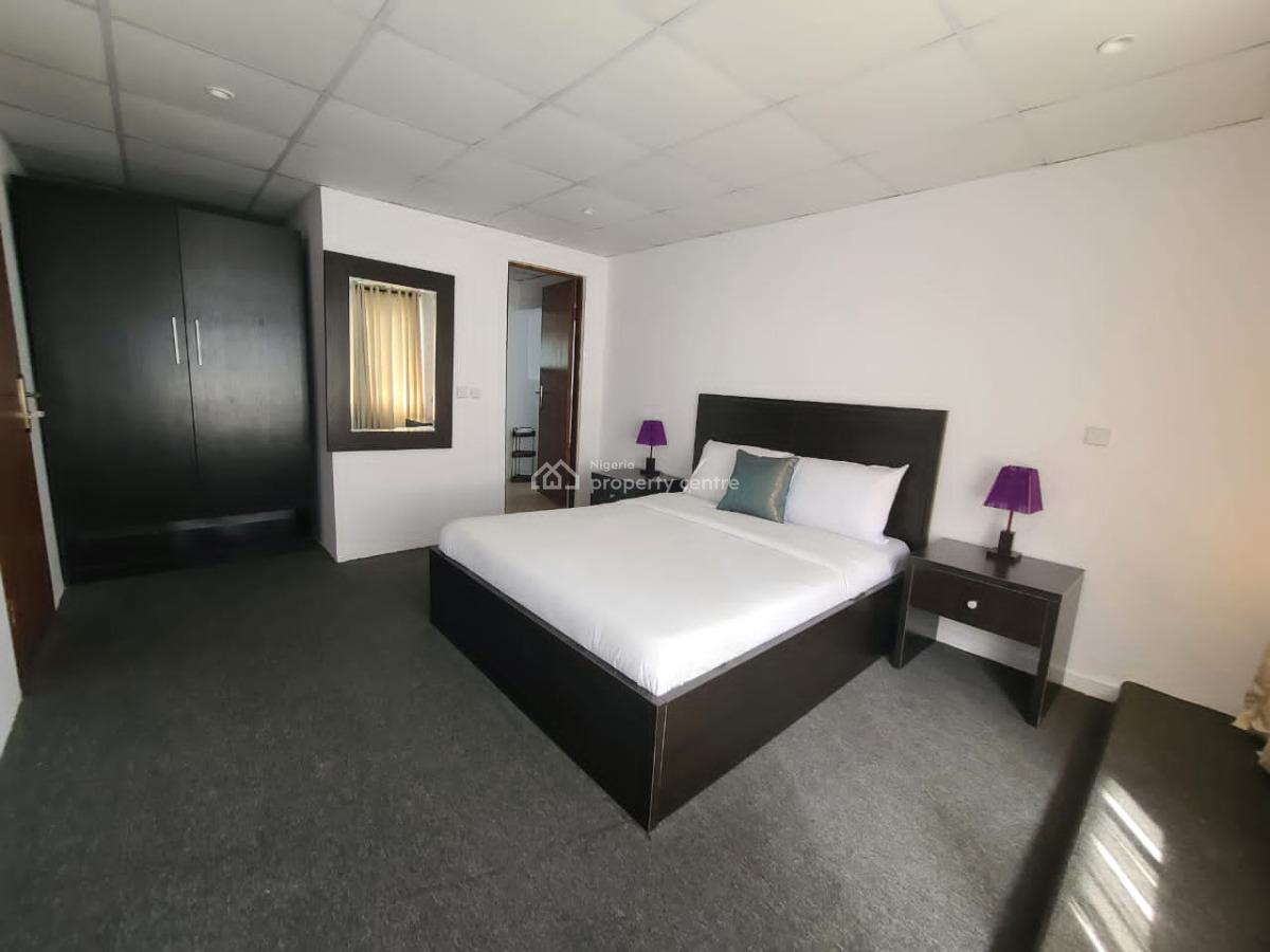 1 Bedroom Apartment with Bathhub, Victoria Island (vi), Lagos, Flat / Apartment Short Let
