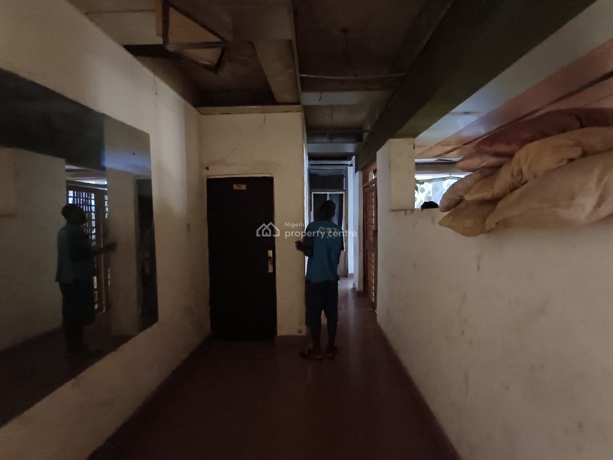 20 Rooms Hotel / Guest House, Zone 2, Wuse, Abuja, Hotel / Guest House for Rent