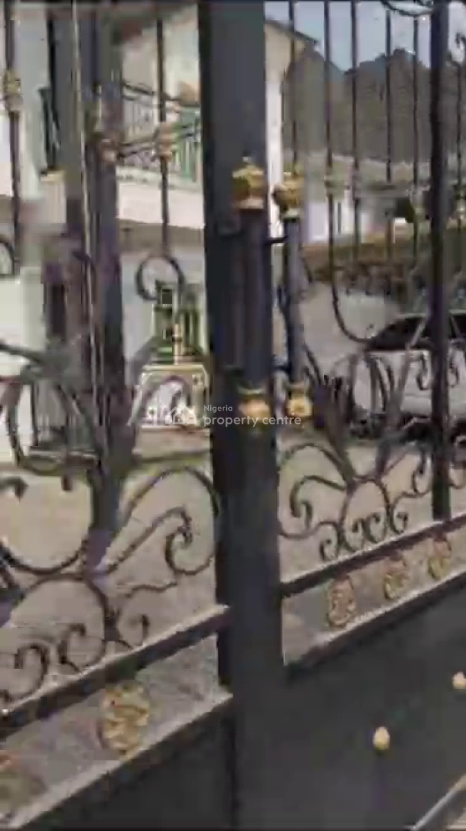 5 Bedroom Duplex + 2 Units of 2 Bedroom Flat, Ipaja, Lagos, Detached Duplex for Sale