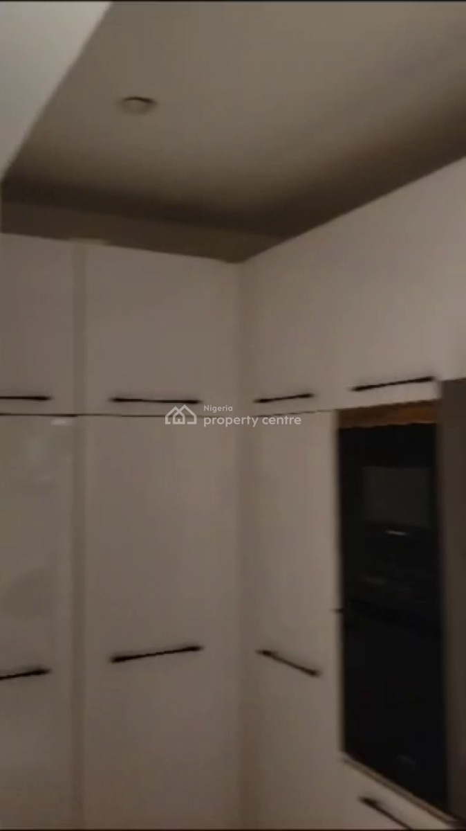 5 Bedroom Duplex + 2 Units of 2 Bedroom Flat, Ipaja, Lagos, Detached Duplex for Sale