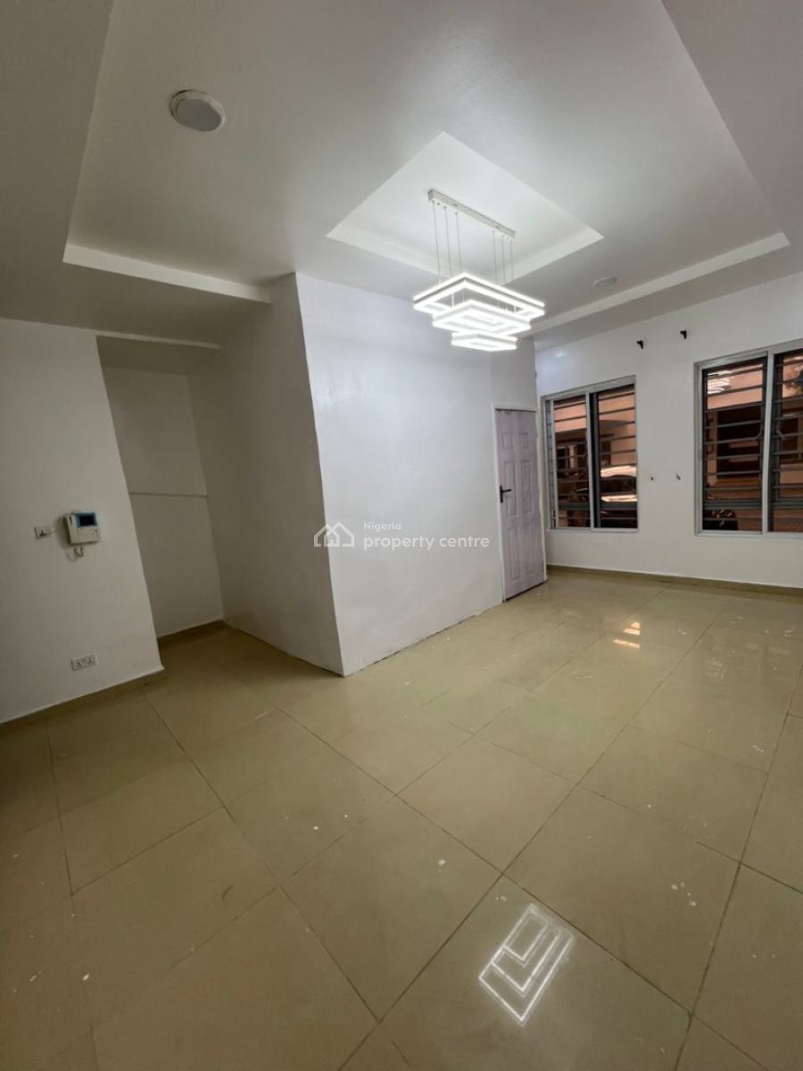 Spacious Mini Flat in a Service Estate, Orchid Road, Lafiaji, Lekki, Lagos, Mini Flat (room and Parlour) for Rent