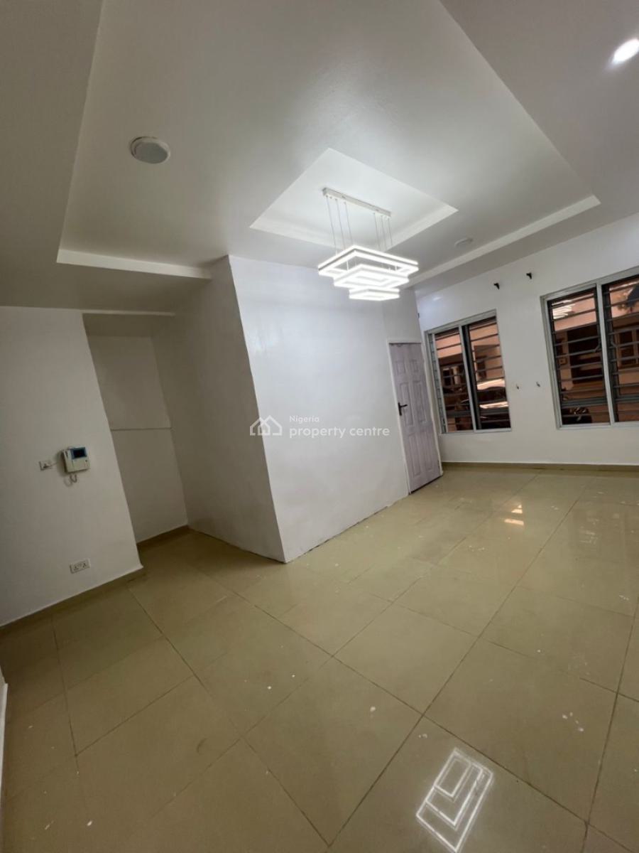 Spacious Mini Flat in a Service Estate, Orchid Road, Lafiaji, Lekki, Lagos, Mini Flat (room and Parlour) for Rent