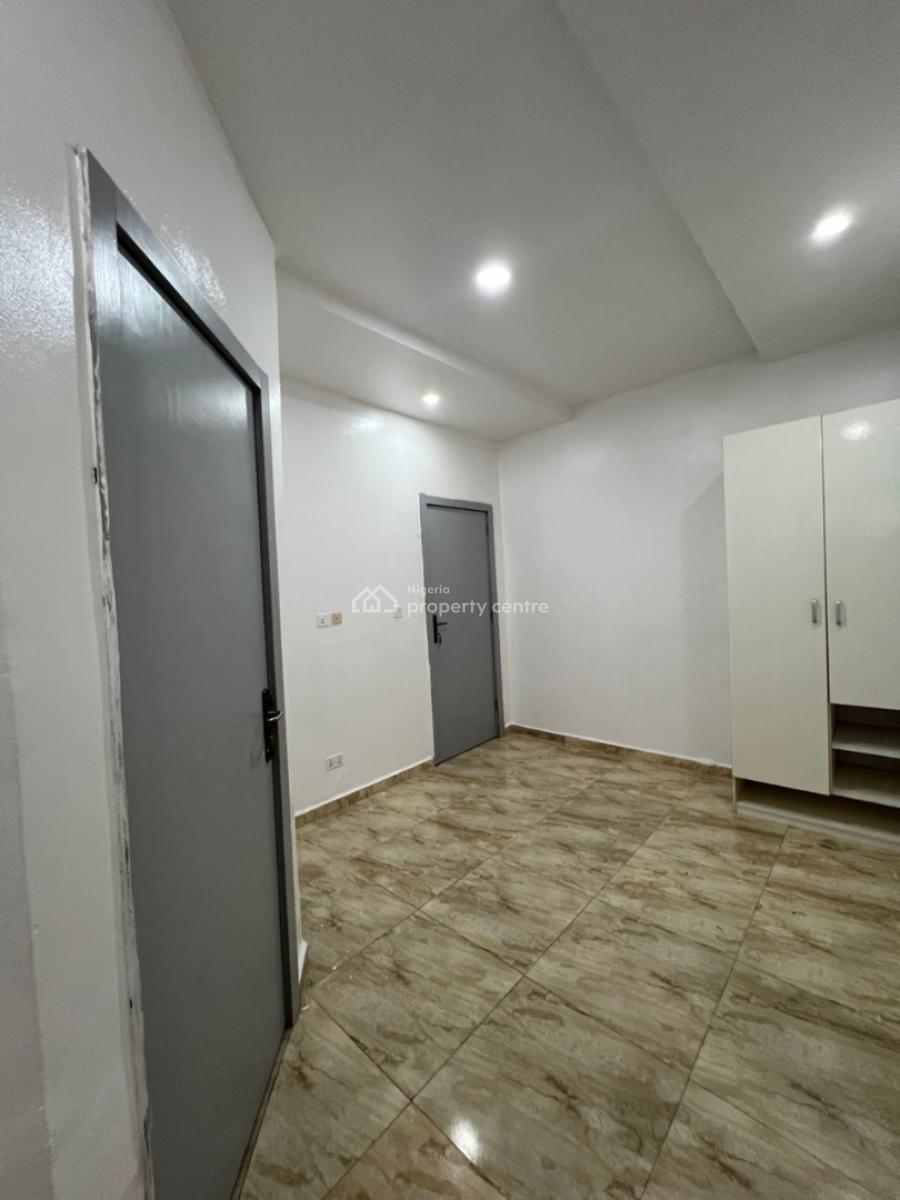 Spacious Mini Flat in a Service Estate, Orchid Road, Lafiaji, Lekki, Lagos, Mini Flat (room and Parlour) for Rent