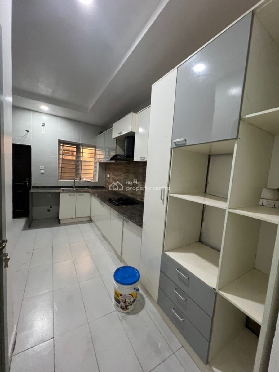 Spacious Mini Flat in a Service Estate, Orchid Road, Lafiaji, Lekki, Lagos, Mini Flat (room and Parlour) for Rent