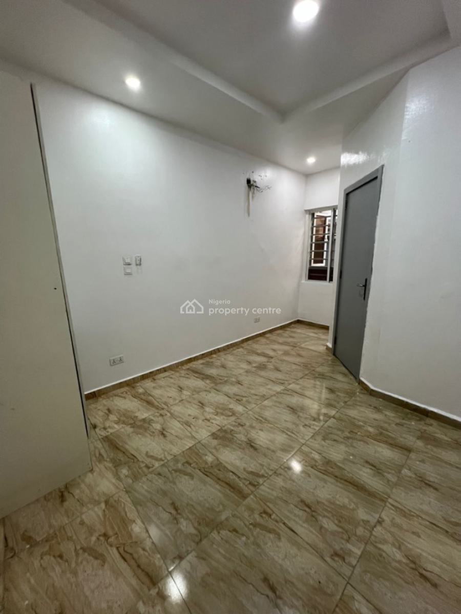 Spacious Mini Flat in a Service Estate, Orchid Road, Lafiaji, Lekki, Lagos, Mini Flat (room and Parlour) for Rent