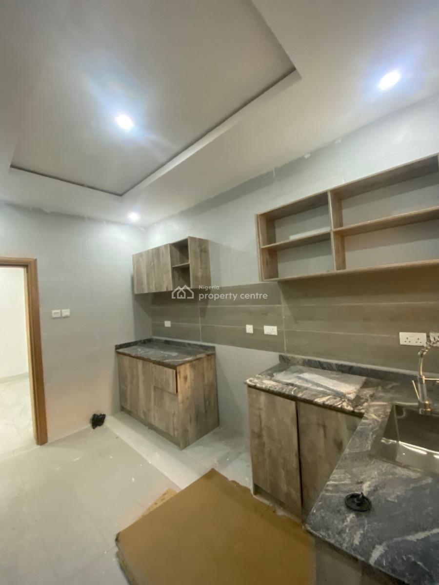 Standard 3 Bedroom Apartment, Ogombo, Ajah, Lagos, Flat / Apartment for Rent