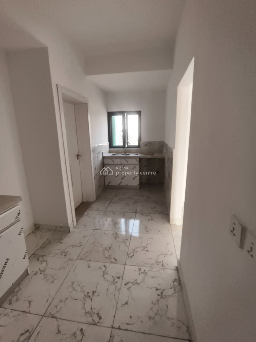 Pay and Pack in 2 Bedroom Flat, Lekki County, Ikota, Lekki, Lagos, Flat / Apartment for Rent