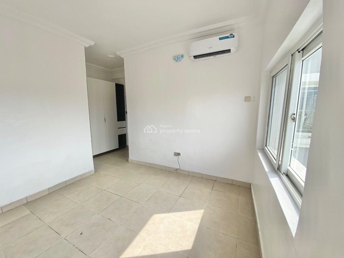 Well Built 3 Bedroom Apartment with Elevator, Gym, Swimming Pool, Lekki Phase 1, Lekki, Lagos, Flat / Apartment for Rent