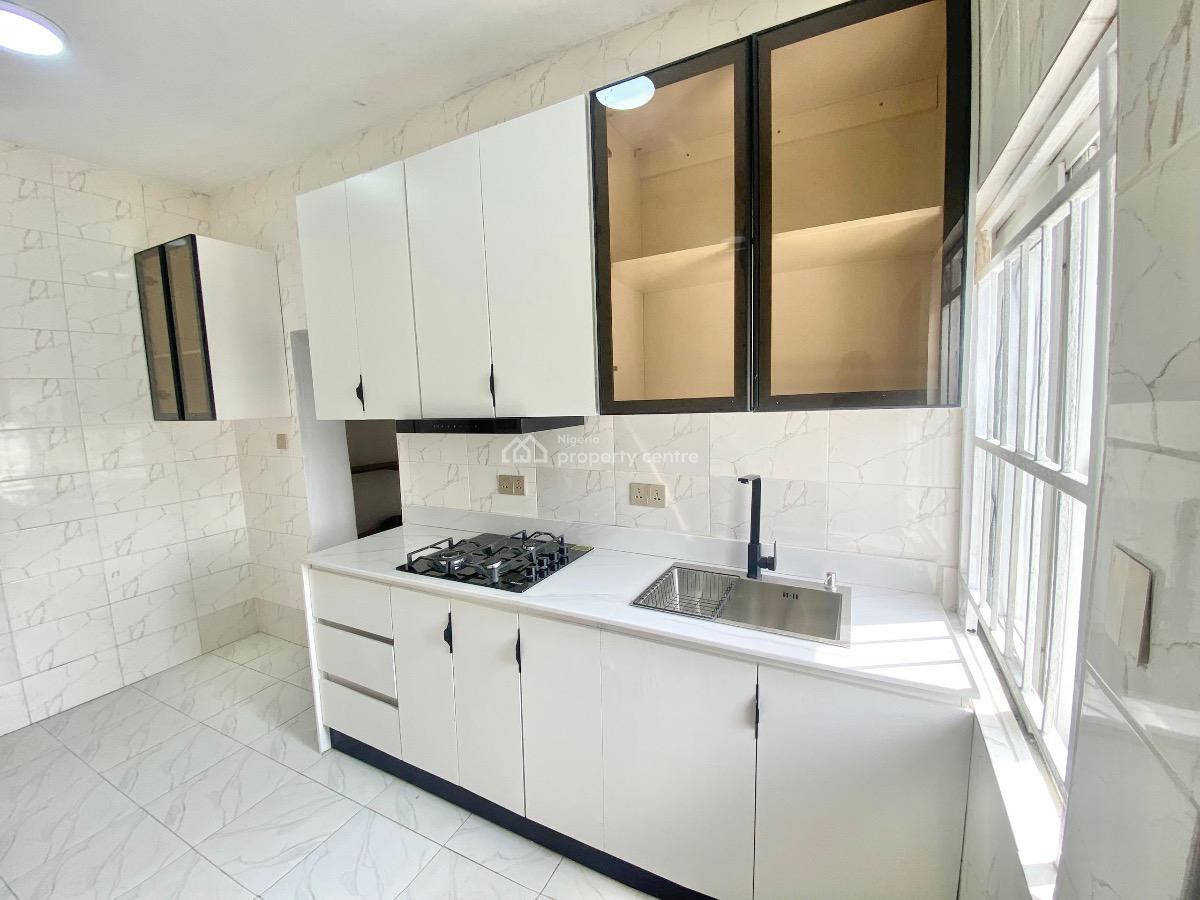 Well Built 3 Bedroom Apartment with Elevator, Gym, Swimming Pool, Lekki Phase 1, Lekki, Lagos, Flat / Apartment for Rent