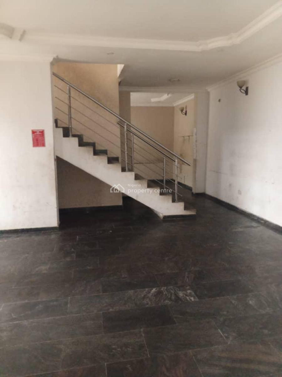 Self Service 5-bedroom Semi-detached House with a Room Bq, Lekki Phase 1, Lekki, Lagos, Semi-detached Duplex for Rent