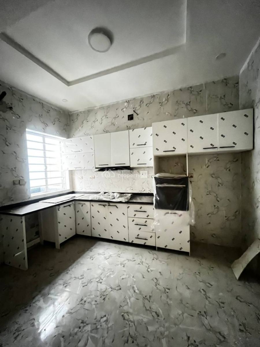 4 Bedroom Terrace House, Ikota, Lekki, Lagos, Terraced Duplex for Sale