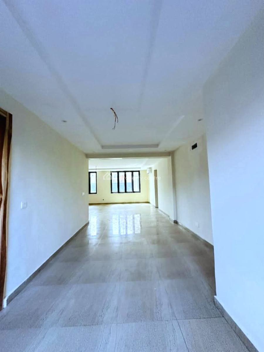 Spaciously Built 2 Bedroom Apartment, Lekki Phase 1, Lekki, Lagos, Flat / Apartment for Rent