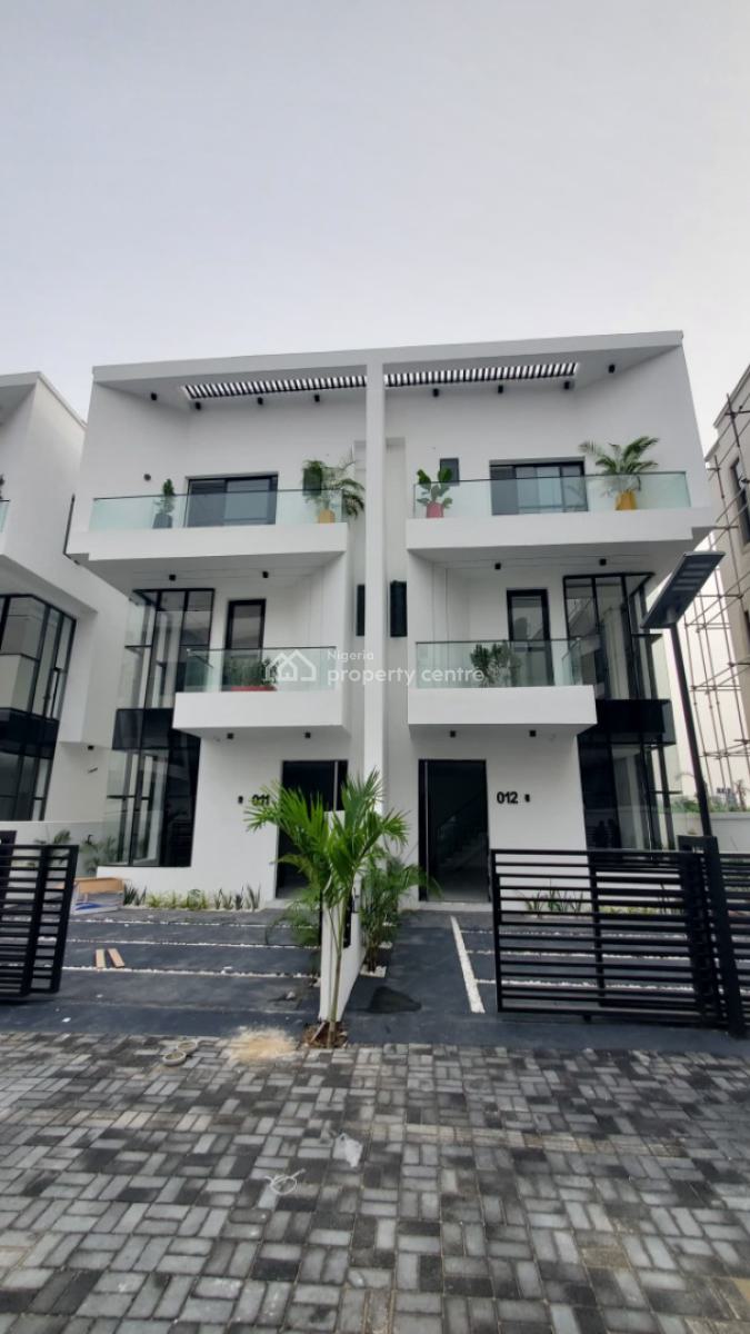 Impressively Built 5 Bedroom Triplex  Bq, Lekki, Lagos, Detached Duplex for Sale