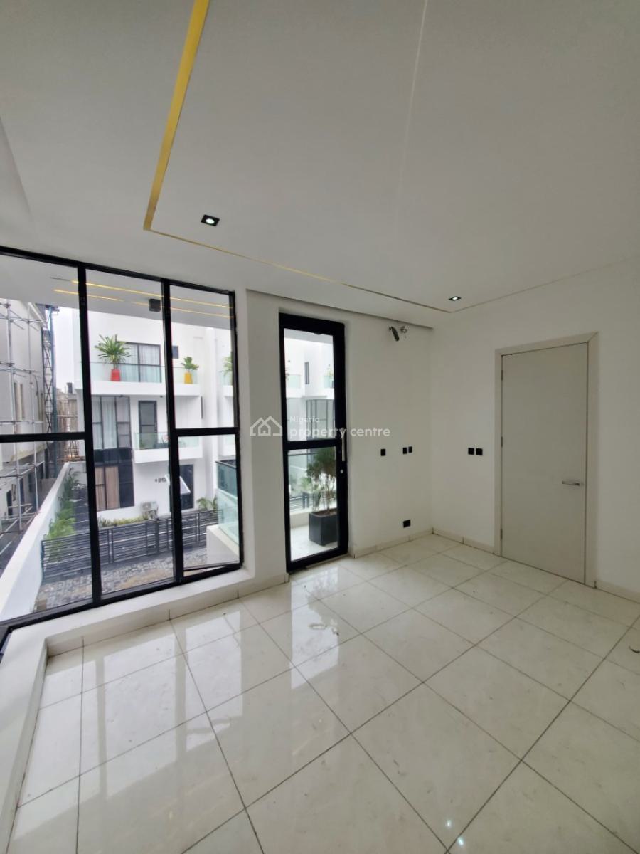 Impressively Built 5 Bedroom Triplex  Bq, Lekki, Lagos, Detached Duplex for Sale