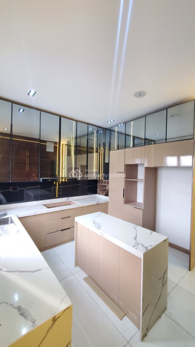 Impressively Built 5 Bedroom Triplex  Bq, Lekki, Lagos, Detached Duplex for Sale