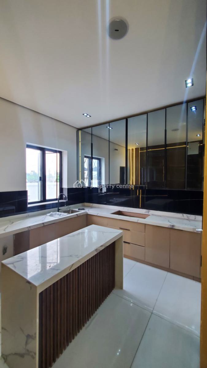 Impressively Built 5 Bedroom Triplex  Bq, Lekki, Lagos, Detached Duplex for Sale