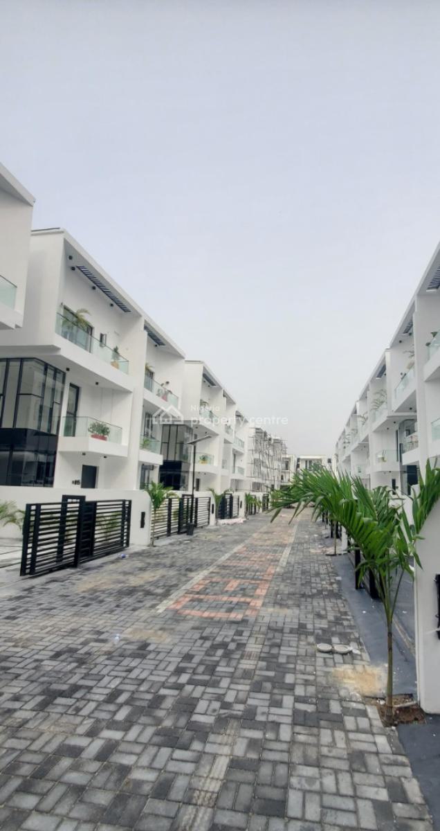 Impressively Built 5 Bedroom Triplex  Bq, Lekki, Lagos, Detached Duplex for Sale