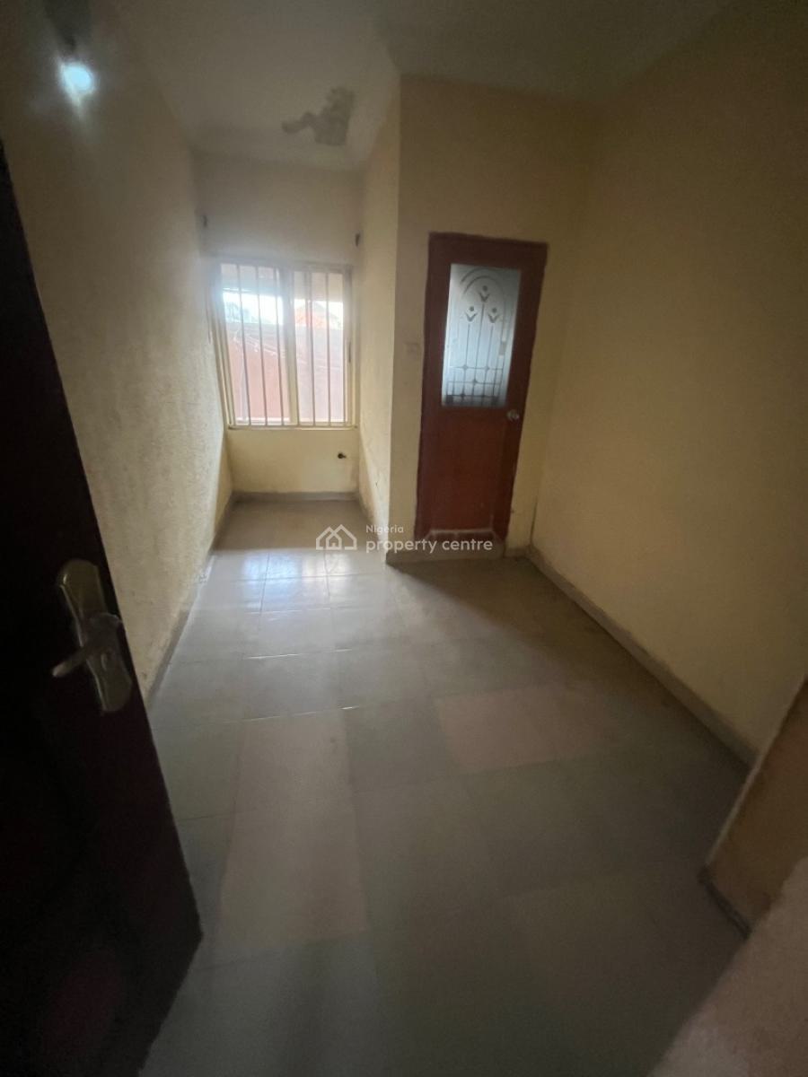 Luxury Clean 3 Bedroom Duplex, Mobil Road Ilaje, Ajah, Lagos, Terraced Duplex for Rent