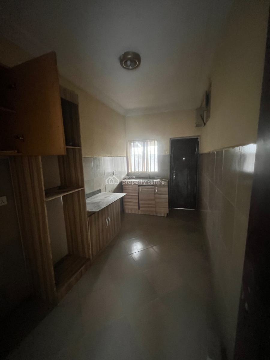 Luxury Clean 3 Bedroom Duplex, Mobil Road Ilaje, Ajah, Lagos, Terraced Duplex for Rent