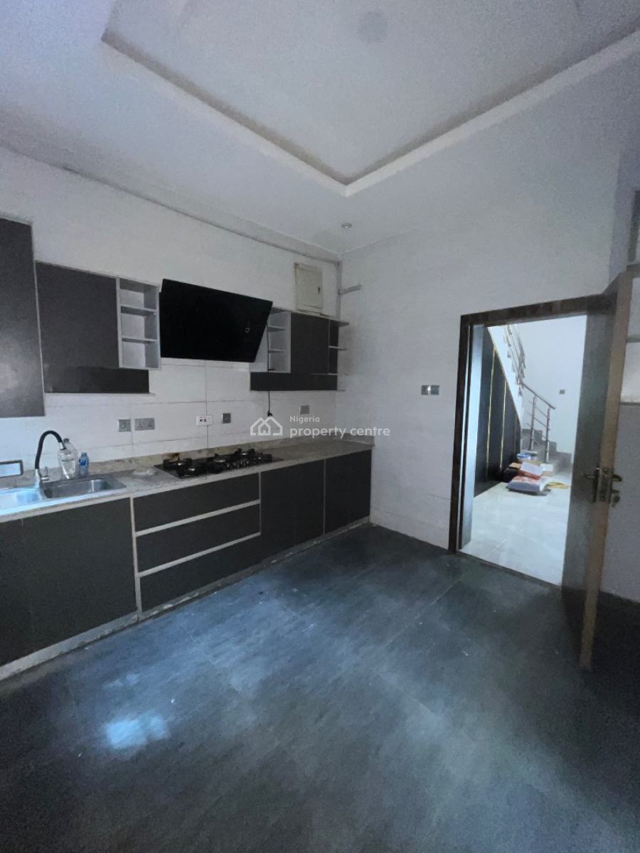 Luxury Clean 3 Bedroom Duplex, Mobil Road Ilaje, Ajah, Lagos, Terraced Duplex for Rent