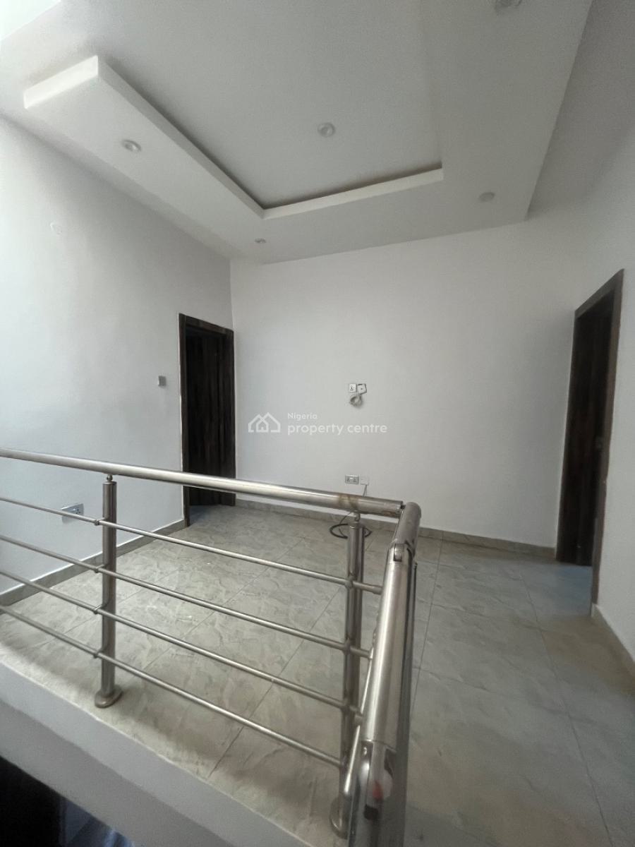 Luxury Clean 3 Bedroom Duplex, Mobil Road Ilaje, Ajah, Lagos, Terraced Duplex for Rent